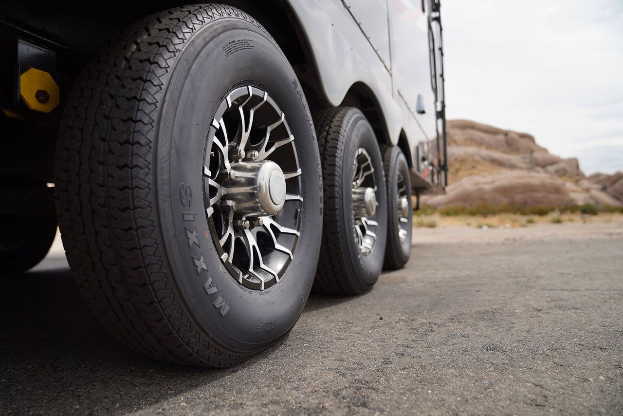 Lốp Maxxis luôn có giá thành cực kỳ cạnh tranh trên thị trường